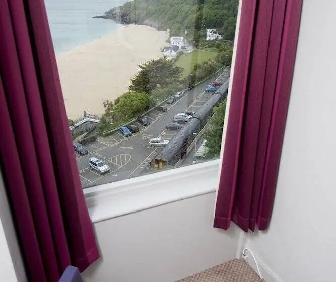スタンダードルーム, The St Ives Bay