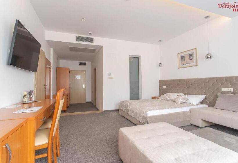 Трехместный Номер Deluxe, Varazdin