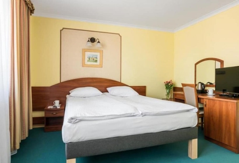 اتاق اکونومی, Wersal