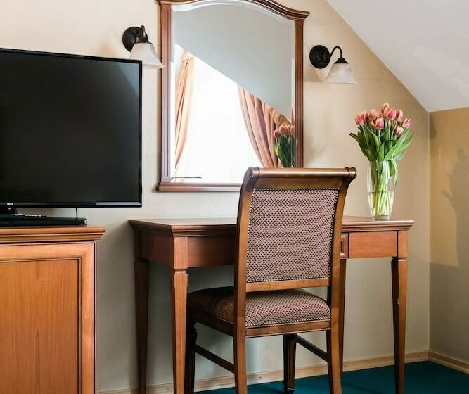 استودیوی استاندارد, Wersal