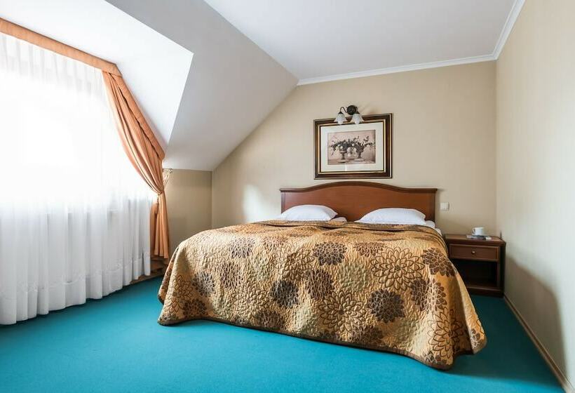 استودیوی استاندارد, Wersal