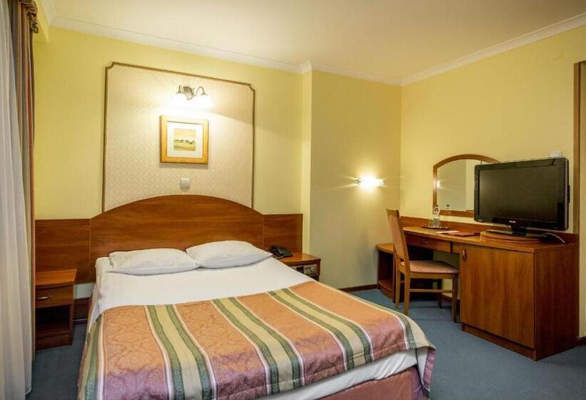 اتاق اکونومی, Wersal