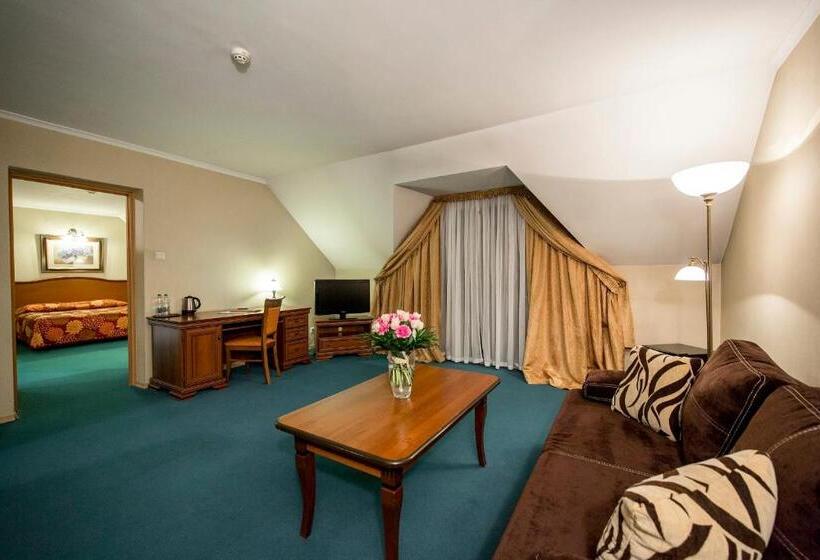 استودیوی استاندارد, Wersal