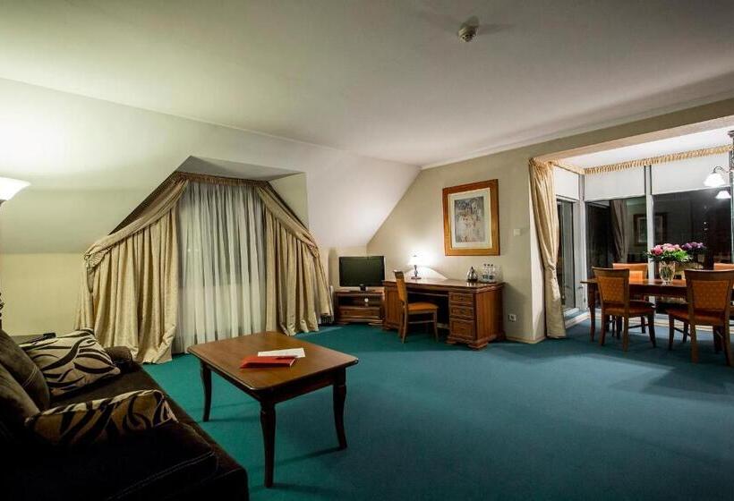 استودیوی استاندارد, Wersal