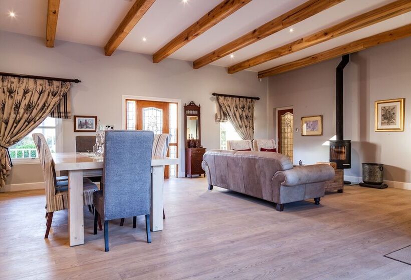 ３ベッドルームハウス, Karoo View Cottages