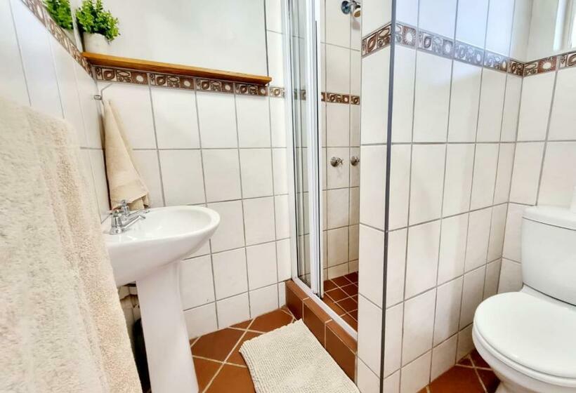 חדר סטודיו סטנדרד, Kwetu Guest Farm