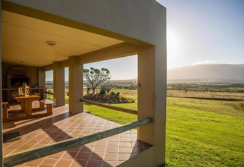 בית, חדר שינה 1, Kwetu Guest Farm