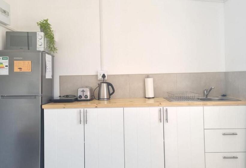 חדר סטנדרט נוף להרים, Kwetu Guest Farm