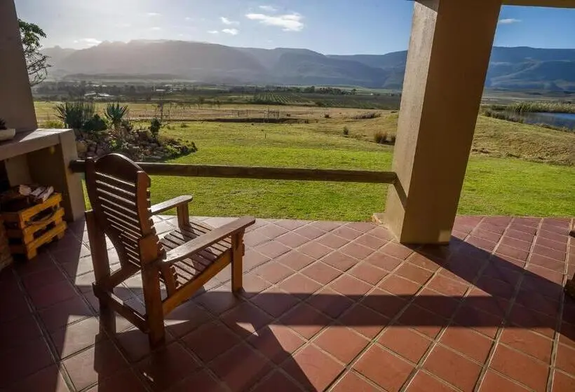 کابین, Kwetu Guest Farm