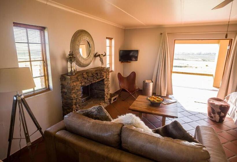 בקתה, Kwetu Guest Farm