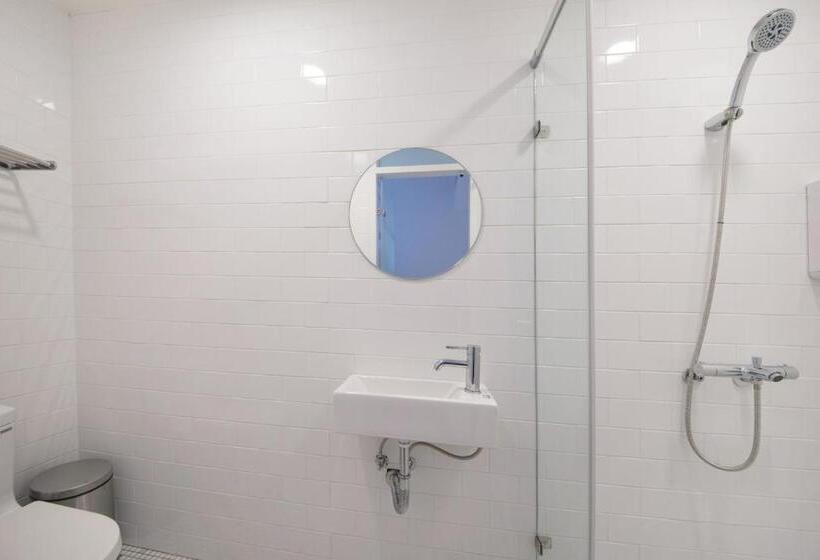 اتاق استاندارد, Owlstay Flip Flop Hostel Garden