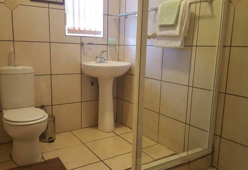 غرفة قياسية, African Sky Guest House