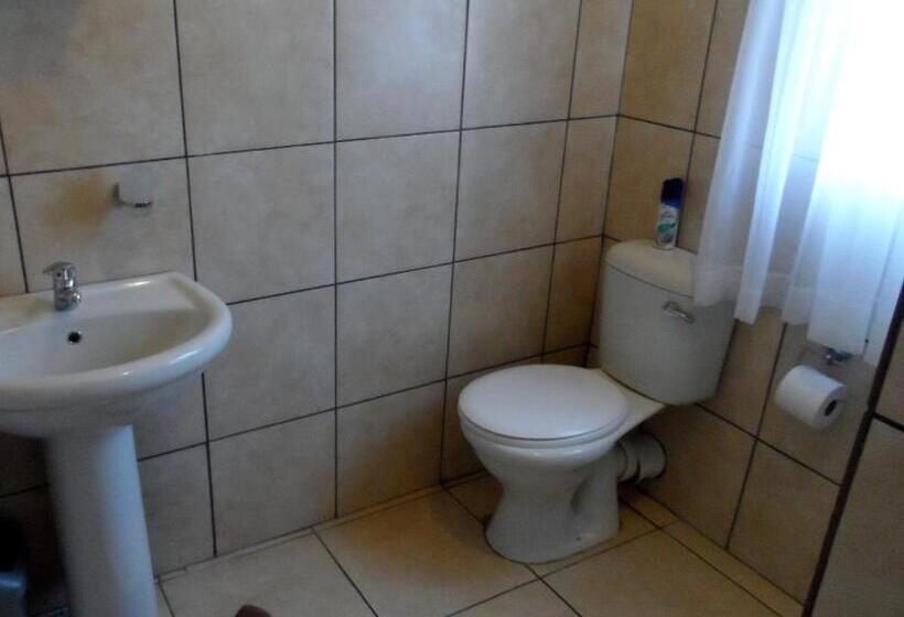 شقة غرفة واحدة, African Sky Guest House