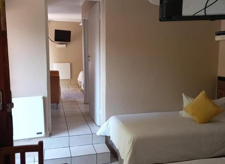 غرفة عائلية, African Sky Guest House