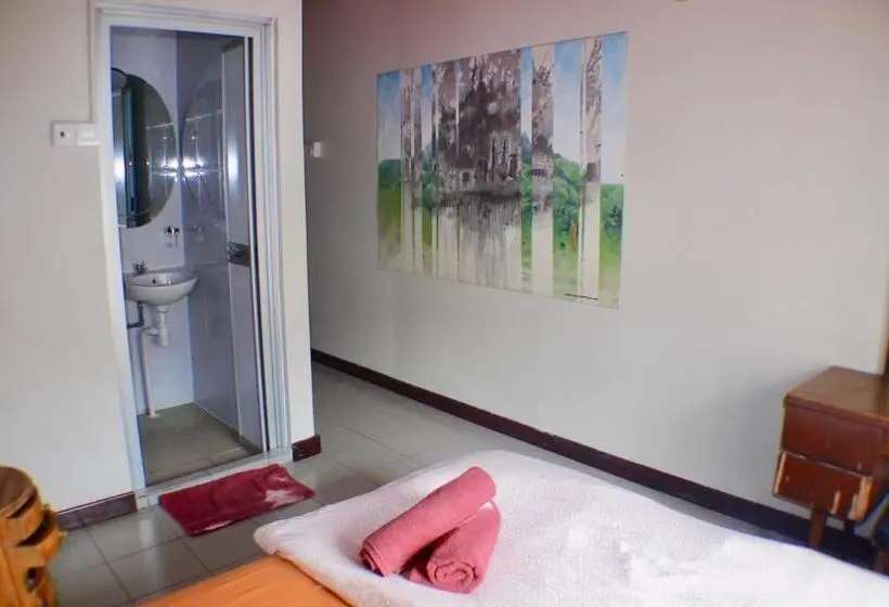 اتاق اکونومی, Birdnest Guesthouse, Gaia Rooftop Cafe