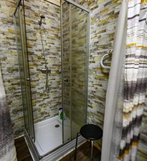 Standardzimmer Geteiltes Bad, Gecko Hostel