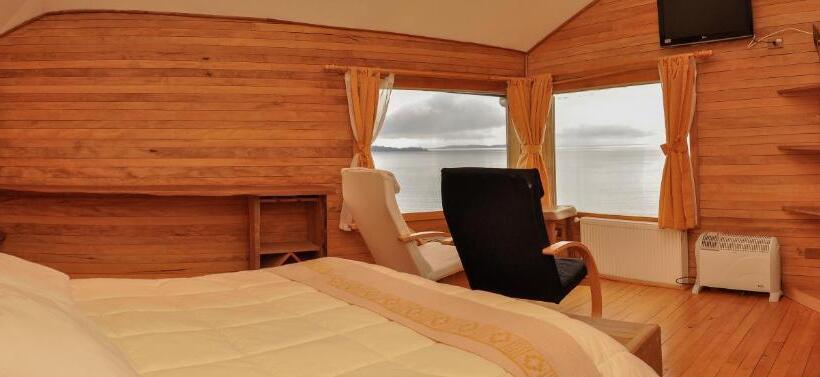 Suite Premium, Faros Del Sur