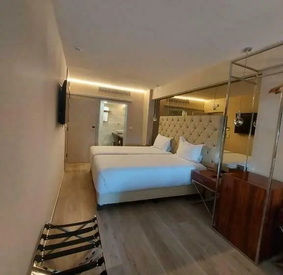 اتاق خانوادگی, Abc Hotel Porto Boavista