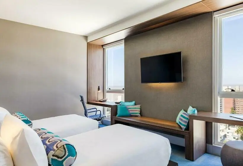 スタンダードシティビュールーム, Aloft Montevideo Hotel Marriott International