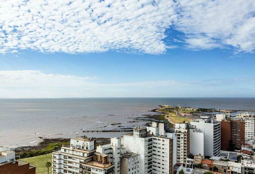 Номер Стандарт Вид на Город, Aloft Montevideo Hotel Marriott International
