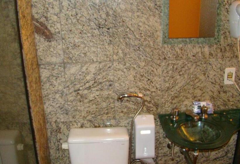 اتاق استاندارد سه نفره, Floresta Tucuruvi