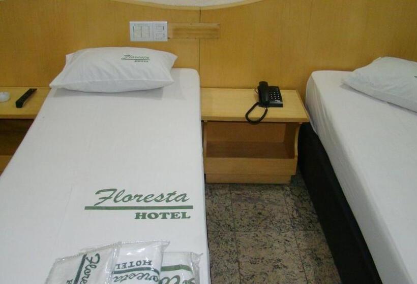 اتاق استاندارد سه نفره, Floresta Tucuruvi