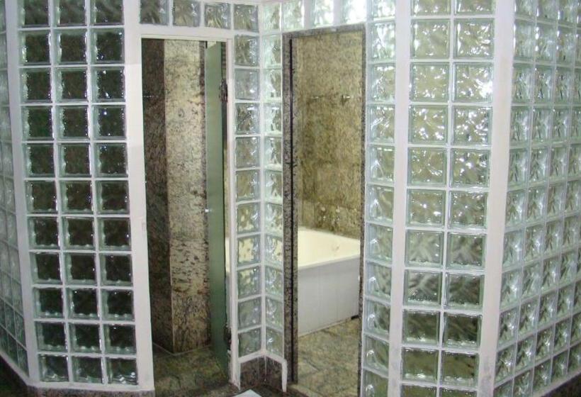 سوئیت با وان آب گرم, Floresta Tucuruvi