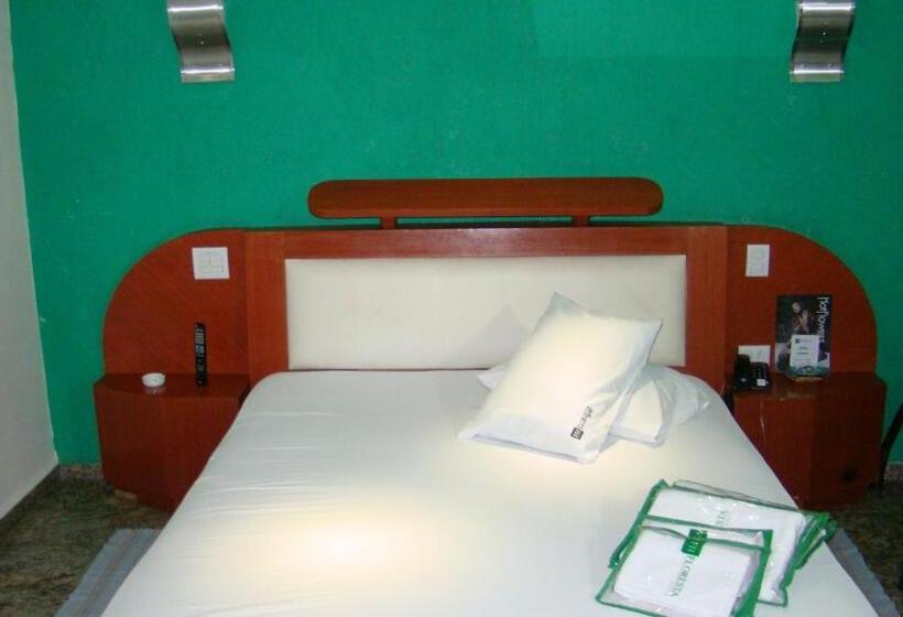 سوئیت با وان آب گرم, Floresta Tucuruvi