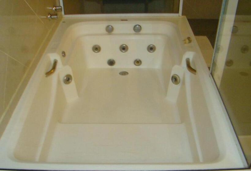 سوییت, Floresta Tucuruvi