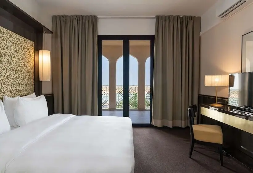 اتاق سوپریور با چشم‌انداز استخر, Radisson Blu Hotel N Djamena