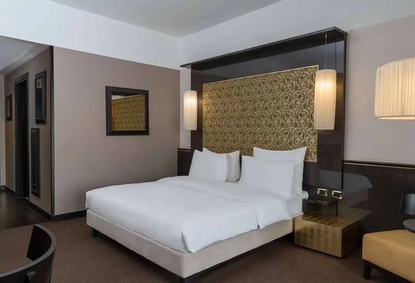 Suite with Terrace, Radisson Blu Hotel N Djamena