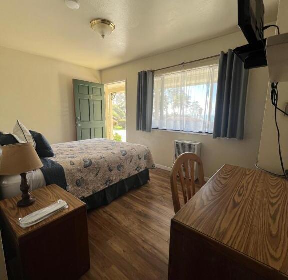 패밀리 룸, Ocean Cove Lodge Bar & Grill