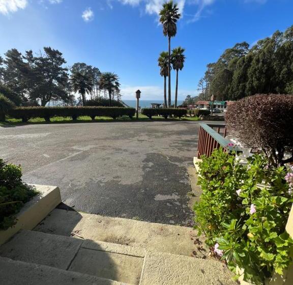 패밀리 룸, Ocean Cove Lodge Bar & Grill