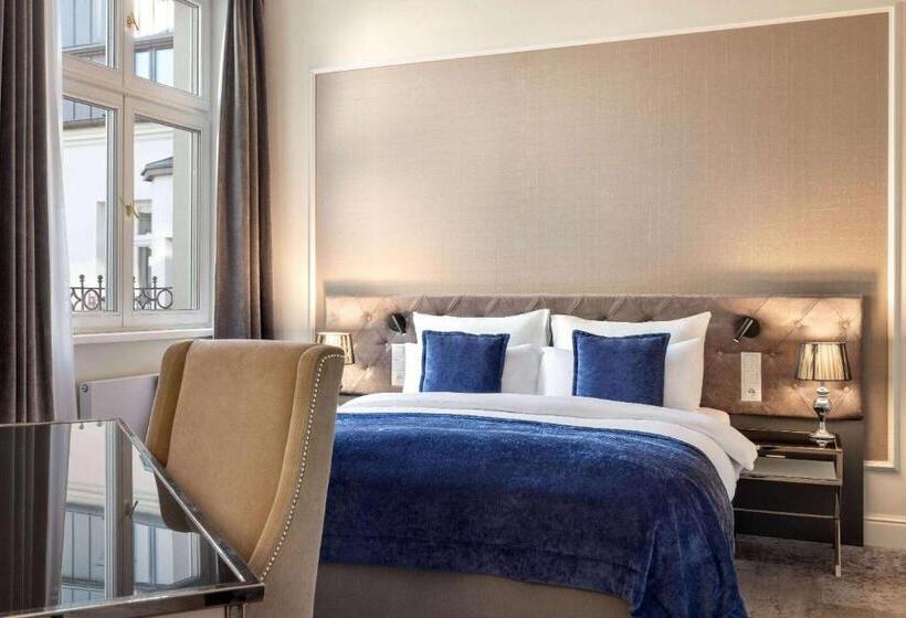 Номер Deluxe, Wyndham Grand Krakow Old Town