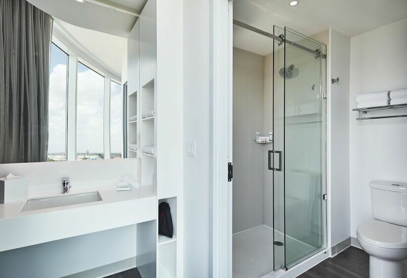 キングサイズベッドのデラックスルーム, Universal S Aventura