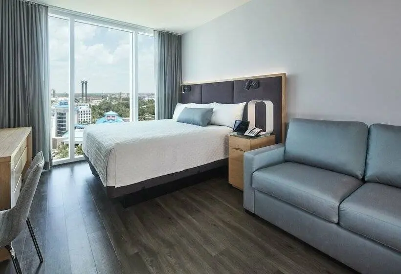 اتاق استاندارد با تخت بزرگ, Universal Aventura