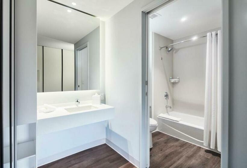 キングサイズベッドのスタンダードルーム, Universal S Aventura