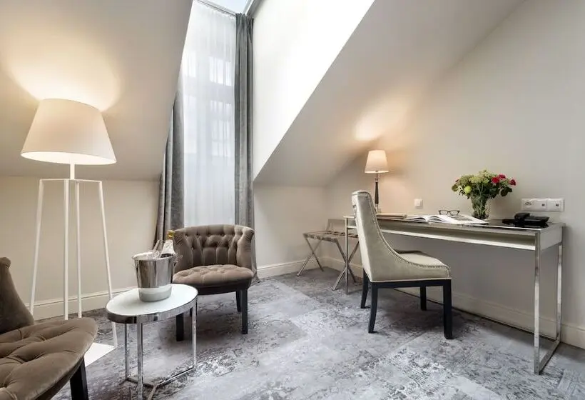Deluxe-huone, Wyndham Grand Krakow Old Town