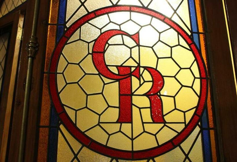 اتاق استاندارد سه تخته با سرویس بهداشتی مشترک, La Casa Roja Hostel