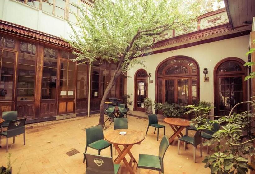 共用房间的床, La Casa Roja Hostel