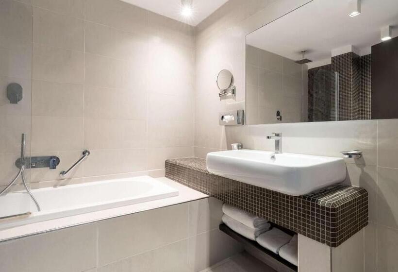 テラス付スーペリアルーム, Radisson Blu Hotel N Djamena