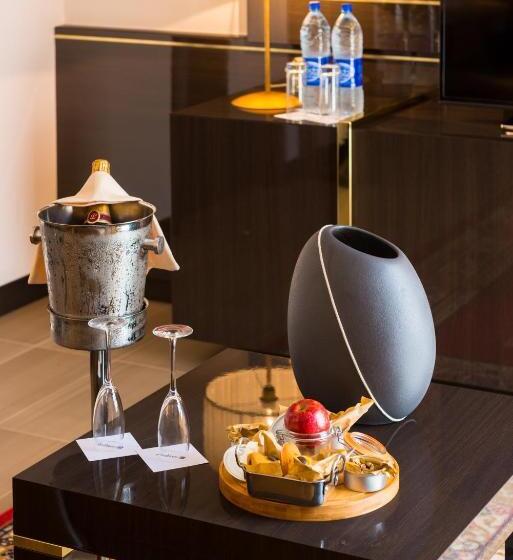 带露台的套间, Radisson Blu Hotel N Djamena