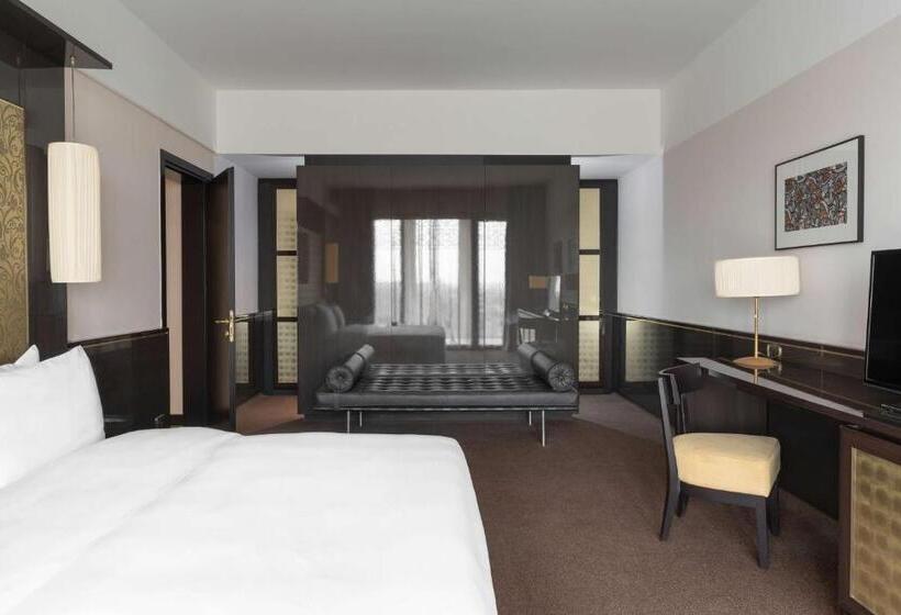 プールビュースイート, Radisson Blu Hotel N Djamena