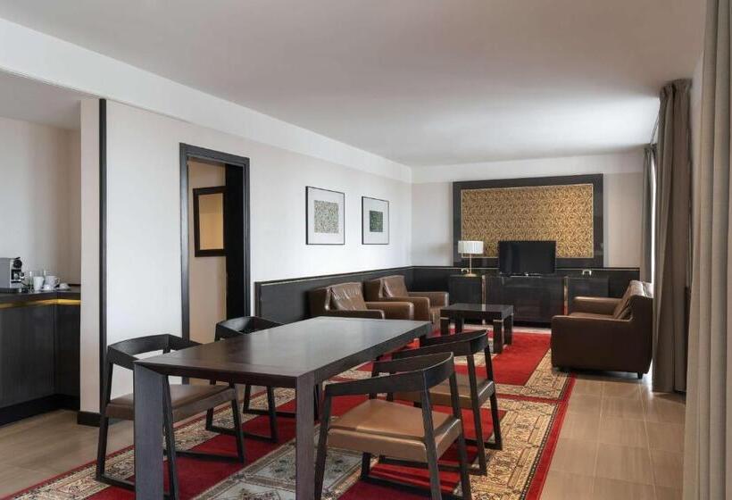 プールビュースイート, Radisson Blu Hotel N Djamena