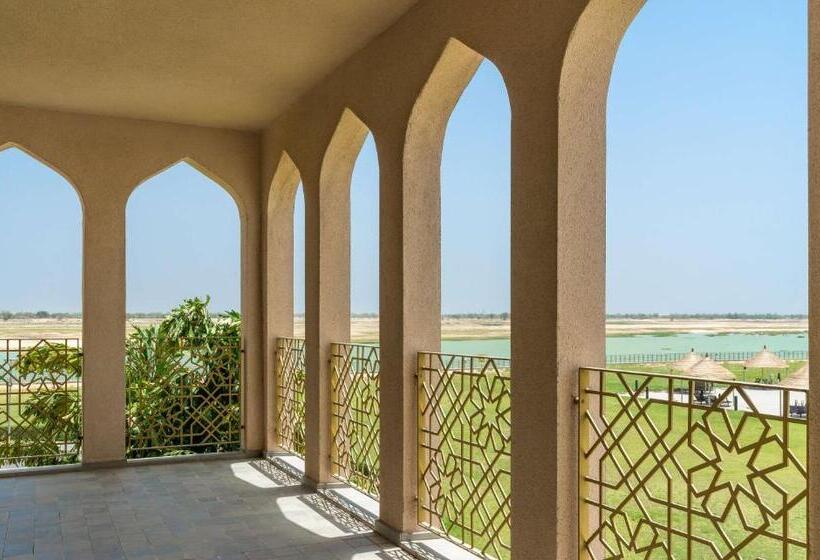 プールビュースイート, Radisson Blu Hotel N Djamena