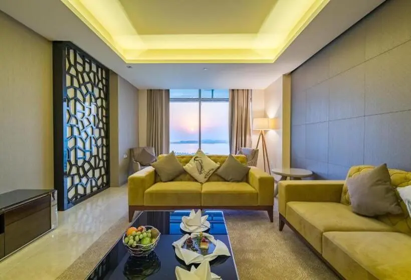 سوئیت رویال, The Grove Hotel & Conference Centre Bahrain