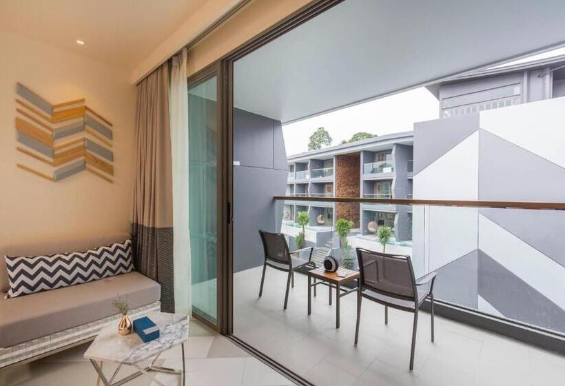 스탠다드 룸 풀장 전망, The Sis Kata Resort   Adult Only