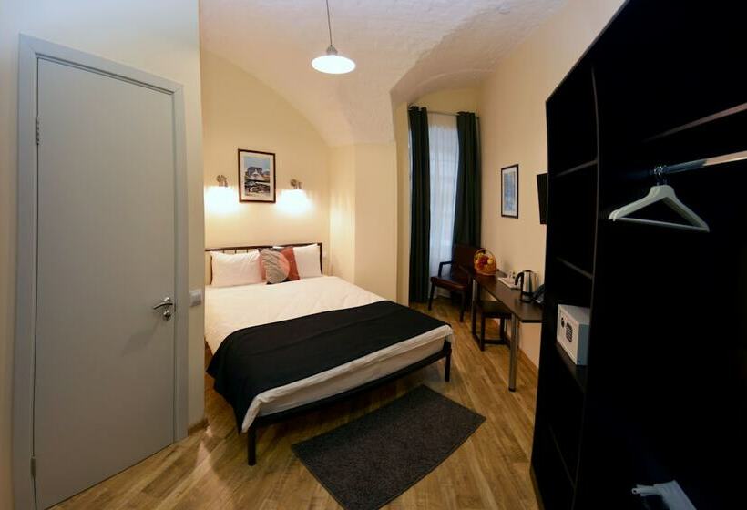 اتاق استاندارد, Troyka Hotel Moscow