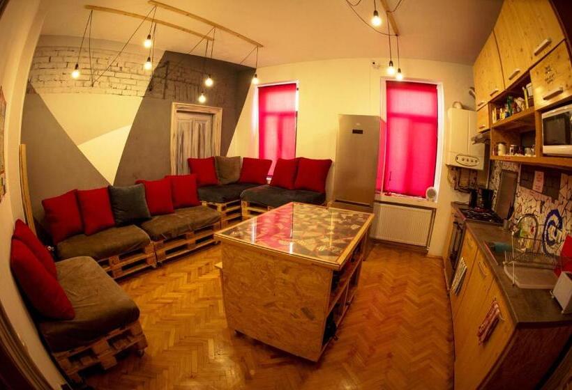 آپارتمان 3 خوابه, Cloud 9 Living