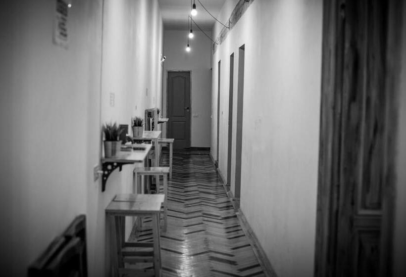 آپارتمان 3 خوابه, Cloud 9 Living